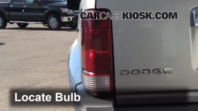 2011 Dodge Nitro Heat 3.7L V6 Luces Luz de freno (reemplazar foco)